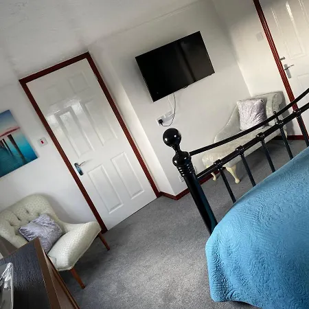 Meadowview Cottage, St Ives View-3